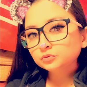 Meet your Posher, Araceli